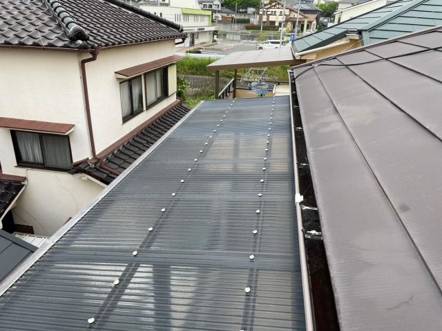 姫路市のベランダ屋根の波板